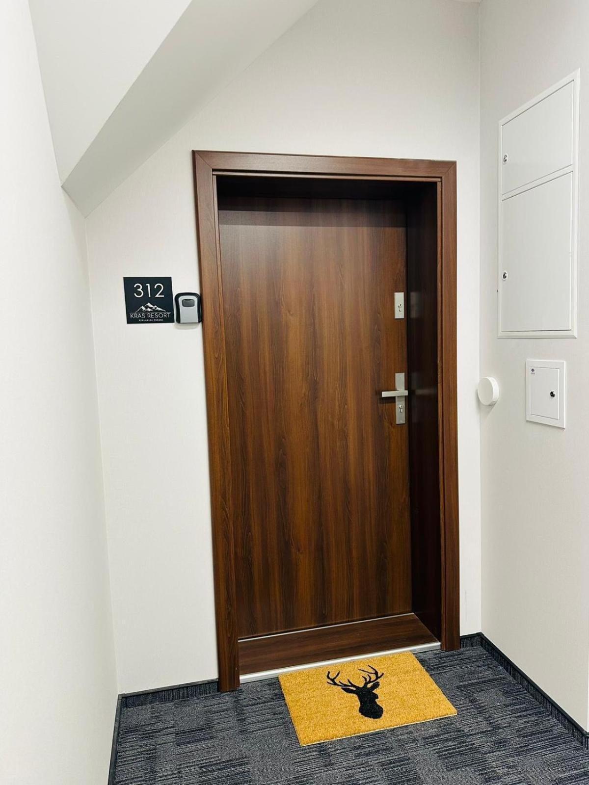 Kras-resort 312 *